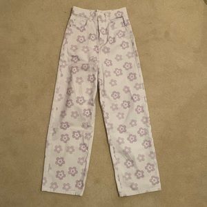 NWT Printed Purple and White Flower Jeans
